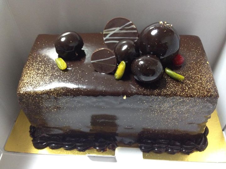 ながの東急百貨店（ナガノトウキュウヒャッカテン）&nbsp;ケーキ・タルト&nbsp;アマンダンスカイのチョコレートケーキ、ドゥーブルショコラ