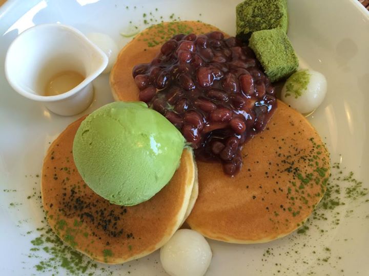 お茶元みはら胡蝶庵(コチョウアン) パンケーキ,ドリンク 抹茶のパンケーキと抹茶カプチーノ