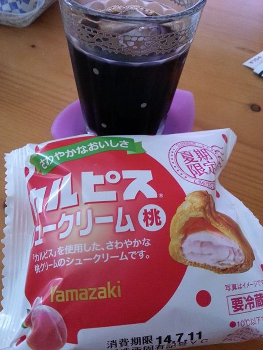 スーパー・コンビニ・その他&nbsp;シュークリーム&nbsp;ヤマザキ カルピスシュークリーム 桃