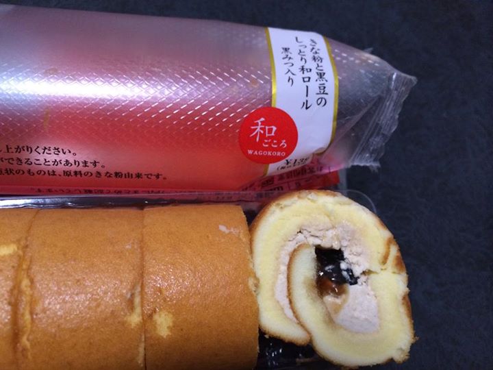 サークルＫサンクス&nbsp;ケーキ・タルト&nbsp;きな粉と黒豆のしっとり和ロール 黒みつ入り