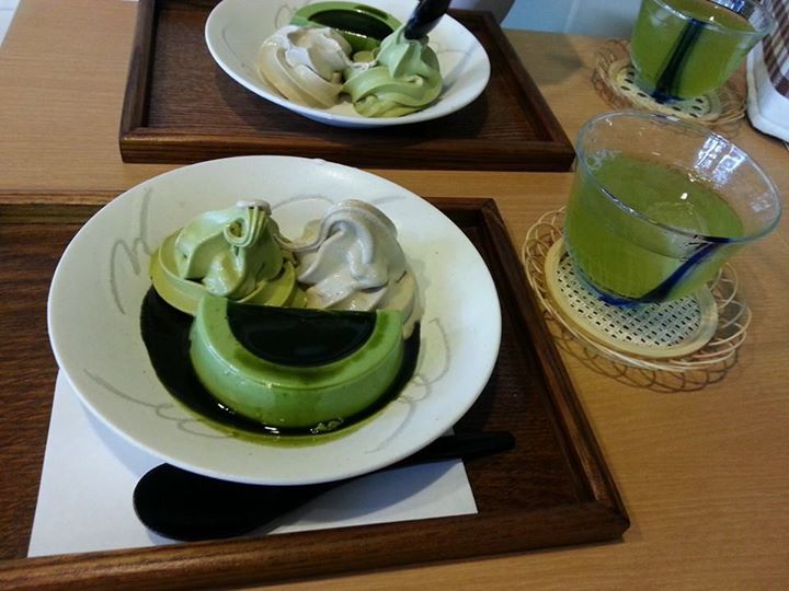 長喜園（チョウキエン）&nbsp;アイス・ジェラート,ババロア&nbsp;ババロアセット（抹茶ソフトとそばソフト）