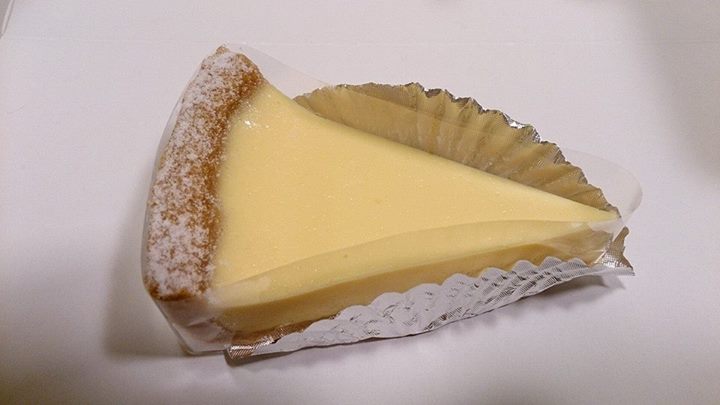 ひつじ家（ヒツジヤ）&nbsp;ケーキ・タルト&nbsp;チーズケーキ、ロールケーキ、いちごショート他
