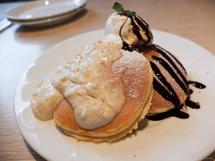 デニーズ（Denny’s）&nbsp;パンケーキ&nbsp;マカデミアナッツパンケーキ