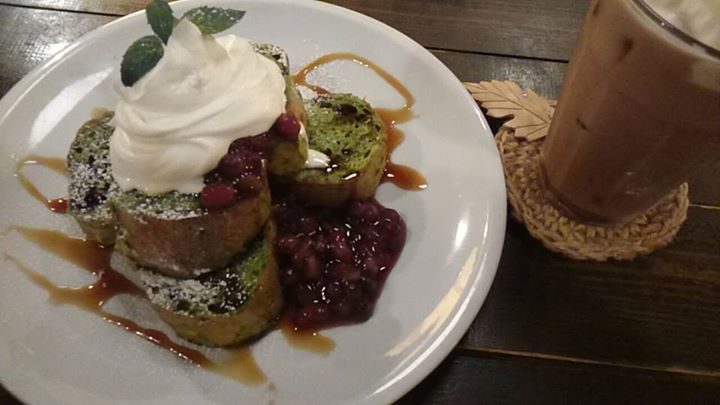 日和カフェ（ヒヨリカフェ）&nbsp;ドリンク,フレンチトースト&nbsp;アイスカフェモカと抹茶フレンチトースト