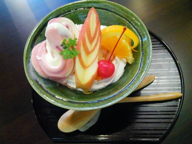 太郎茶屋鎌倉(タロウチャヤカマクラ) パフェ・サンデー,ドリンク 米粉プリンのフルーツパフェ、ほうじ茶プリンの和パフェ、カフェオーレ鎌倉風