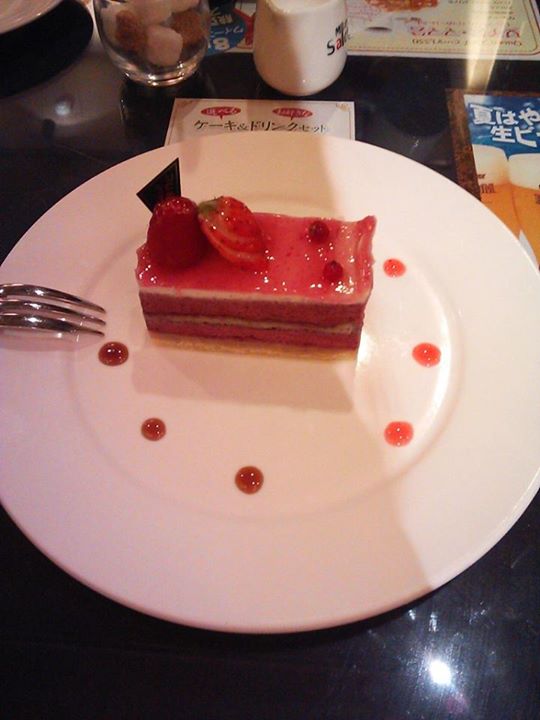 ミラノ・サローネ ケーキ・タルト ラズベリームース