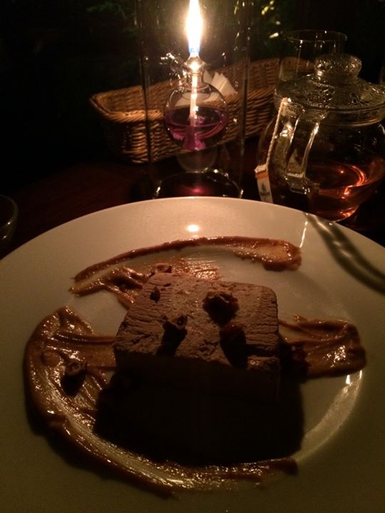 FUJIYA GOHONJIN(藤屋御本陣 フジヤゴホンジン) ケーキ・タルト,アイス・ジェラート ヘーゼルナッツとミルクチョコレートのセミフレッド