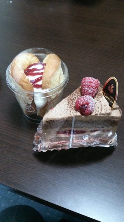 菓匠 Shimizu (しみず) ケーキ・タルト,お餅,大福 訳ありカップ、チョコケーキ、草餅、ブドウ一粒丸まる入った大福