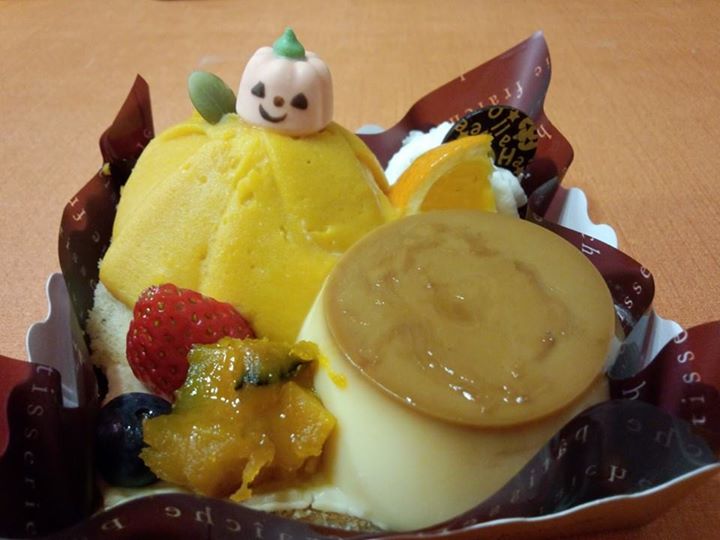 シャトレーゼ&nbsp;パフェ・サンデー&nbsp;ハロウィンプリンアラモード