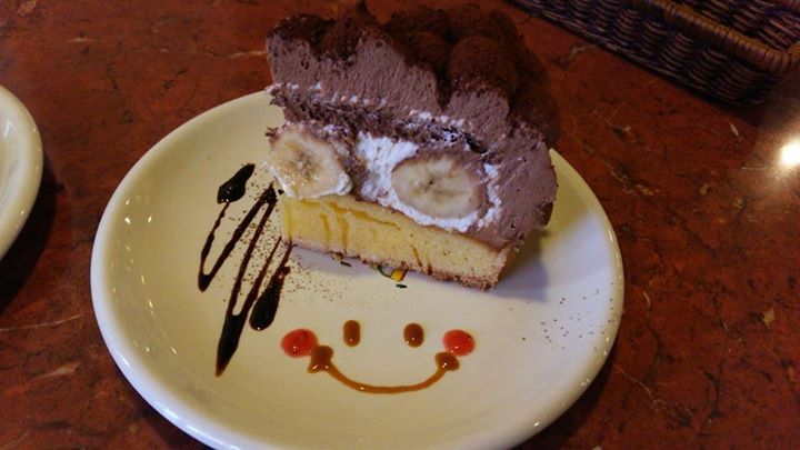 ピッツェリア（Pizzeria）&nbsp;ケーキ・タルト&nbsp;チョコバナナタルト、フルーツタルト
