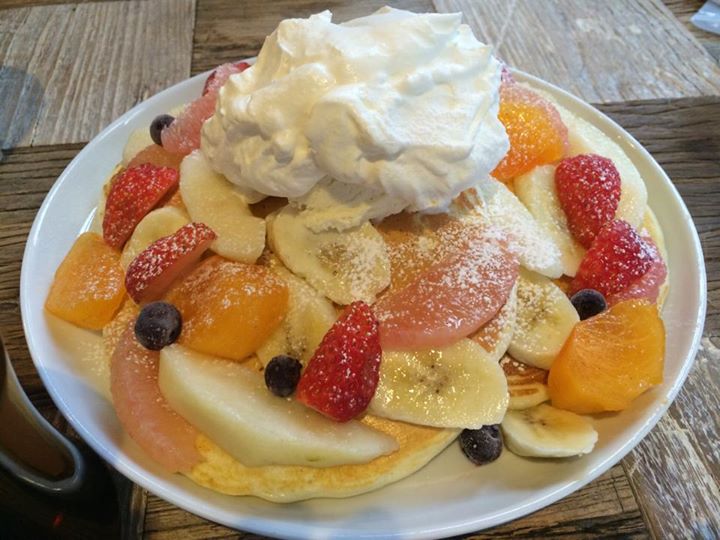 PFAKs CAFE(ピークスカフェ) パンケーキ プレミアムフルーツパンケーキ