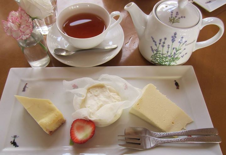 アトリエ・ド・フロマージュ(Atelier de Fromage) ケーキ・タルト 生チーズケーキバリエ