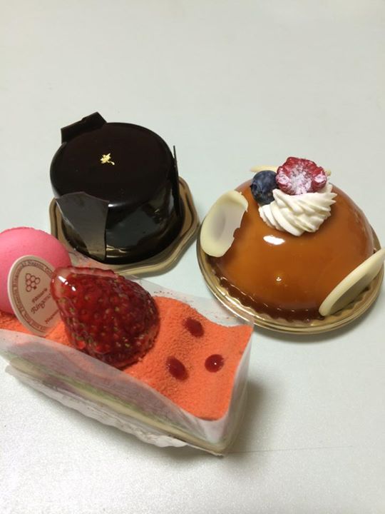 りんごの木（リンゴノキ）&nbsp;ケーキ・タルト&nbsp;チョコレートケーキ、いちごのケーキ他