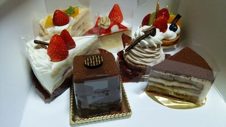 シャトレーゼ&nbsp;ケーキ・タルト&nbsp;モンブラン、スペシャル苺ショート、ティラミス、ガトーショコラ他