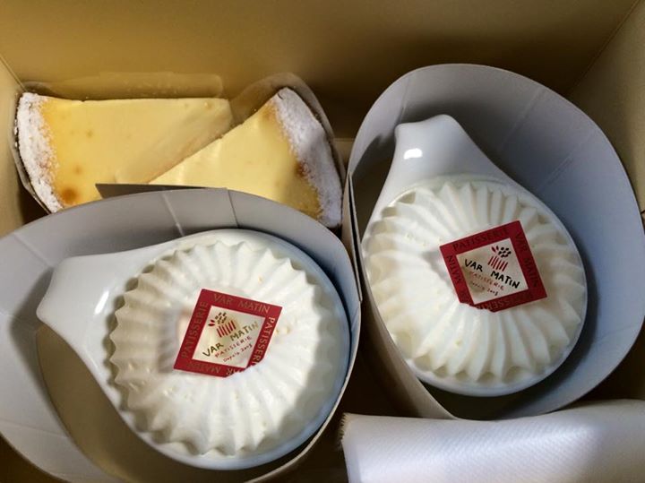 パティスリー・ヴァールマタン(patisserie VAR MATIN) プリン,ケーキ・タルト カボチャプリン、ニューヨークチーズケーキ