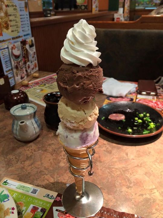 焼肉のバーンズ アイス・ジェラート トリプルのアイスクリーム