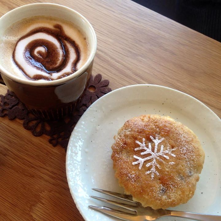 カフェ風のいろ&nbsp;ケーキ・タルト&nbsp;バナナケーキ、フルーツケーキ、イチジク入りスコーン、レモンケーキ