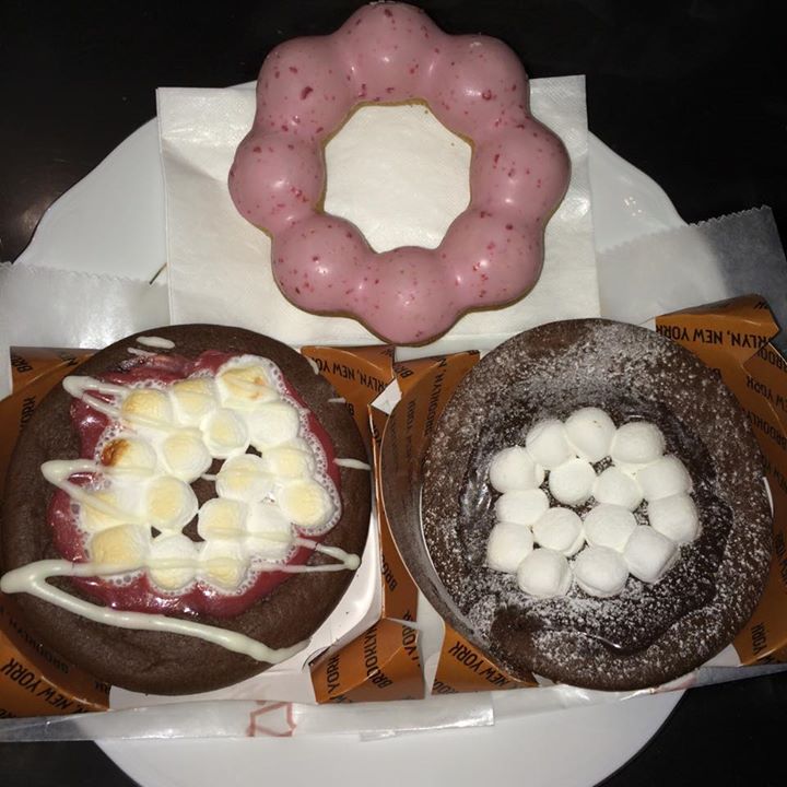 ミスタードーナツ&nbsp;ドーナツ,ピザ&nbsp;ピッツア・チョコラータ、ピッツァ・ストロベリー、ポンデリングのイチゴ