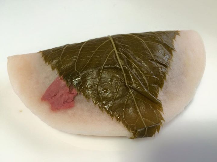 旬彩菓たむら&nbsp;桜もち&nbsp;桜の香りがたっぷりな桜もち