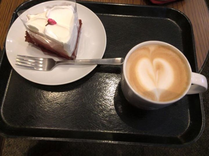 スターバックス コーヒー ジャパン(Starbucks Coffee Japan) ドリンク,ケーキ・タルト スターバックスラテ、さくらシフォンケーキ