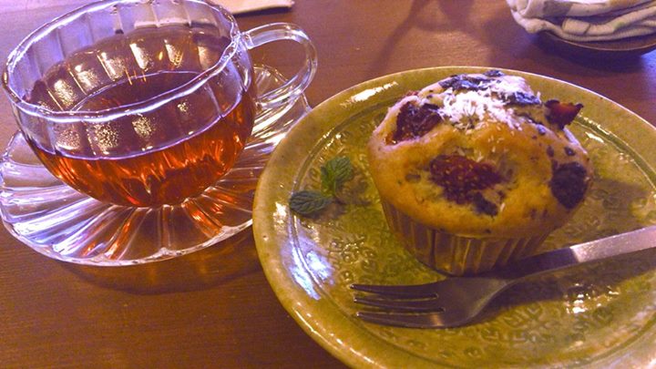 スローカフェマハロ (Slow Cafe Mahalo) ケーキ・タルト イチゴのカップケーキ
