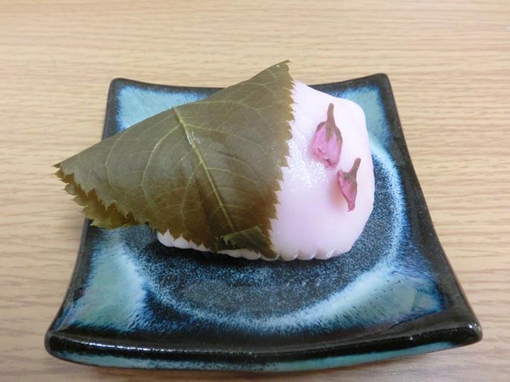 紅谷菓子舗（ベニヤカシホ）&nbsp;その他スイーツ&nbsp;桜餡の和菓子