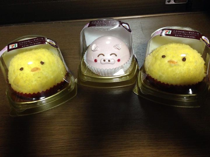 セブンイレブン&nbsp;ケーキ・タルト&nbsp;ことりのむーすけーき、ぶたさんむーすけーき