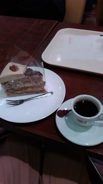 イタリアン・トマト ケーキ・タルト モカケーキ