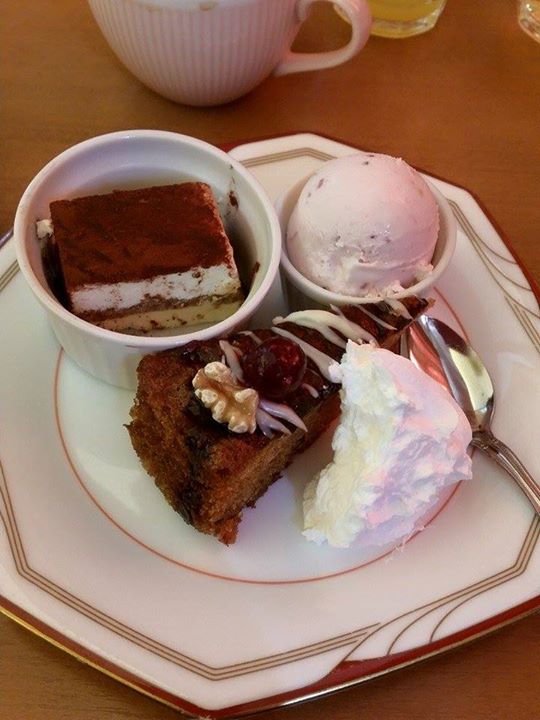 トワサンク 長野（trois cinq）&nbsp;ケーキ・タルト,アイス・ジェラート&nbsp;ティラミス、アイスクリーム、チョコファウンテン他