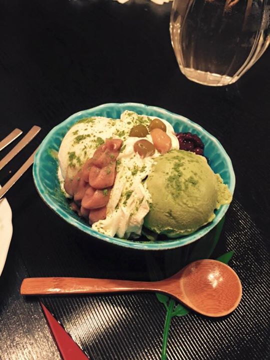 ステイ パフェ・サンデー 抹茶パフェ、いちごパフェ