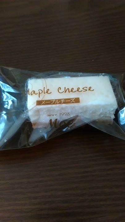 ツルヤ（スーパーマーケット TSURUYA）&nbsp;ケーキ・タルト&nbsp;萌さんのメープルチーズケーキ