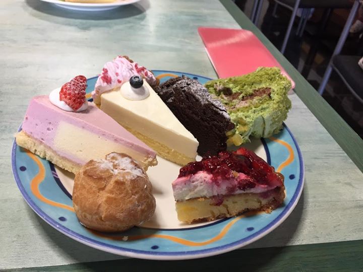 スイートアージェ&nbsp;ケーキ・タルト&nbsp;シュークリーム、抹茶ケーキ、チーズケーキ他