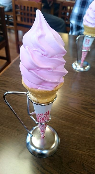 味蔵 月あかり（アジクラ ツキアカリ）&nbsp;アイス・ジェラート&nbsp;赤じそソフト