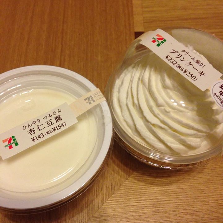 セブンイレブン 杏仁豆腐,ケーキ・タルト,プリン ひんやりつるるん杏仁豆腐、クリーム盛り!プリンケーキ