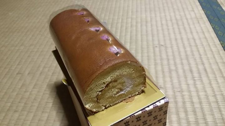MARRON（マロン）&nbsp;ケーキ・タルト&nbsp;桜のロールケーキ