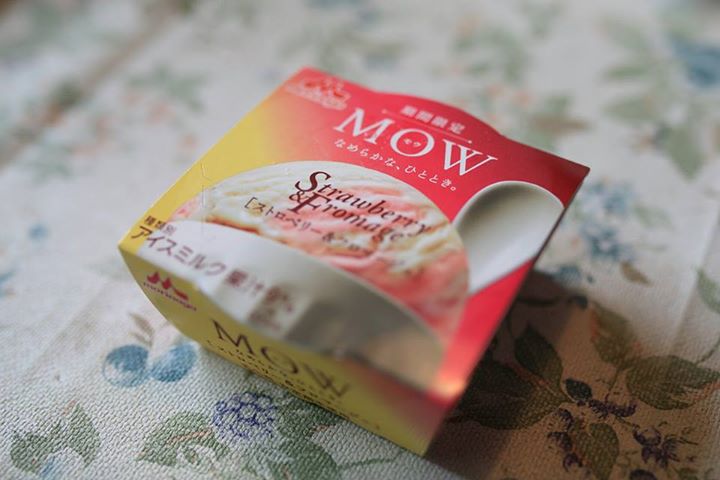 ファミリーマート（FamilyMart）&nbsp;アイス・ジェラート&nbsp;MOWストロベリー＆フロマージュ