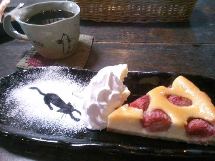 Cafe風和(フウワ) ケーキ・タルト いちごのクラフティタルト