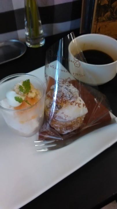 JEWEL FRUIT(ジュエル・フリュイ) ケーキ・タルト,シュークリーム グレープフルーツのチーズケーキとよっちゃんシュー