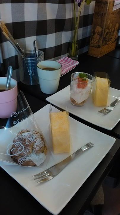 JEWEL FRUIT(ジュエル・フリュイ) ケーキ・タルト 抹茶シューとマンゴーとマスカルポーネのロールケーキ