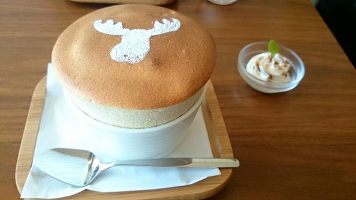 cafe ELK(カフェエルク) ケーキ・タルト 飯山スフレ