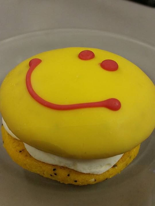 Sweets market cafe' スイーツマーケットカフェ&nbsp;パイ&nbsp;Ciappuccinoのウーピーパイ