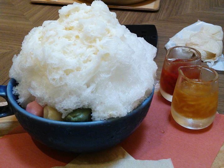 横町カフェ(ヨコマチカフェ) かき氷・フラッペ 横町かき氷