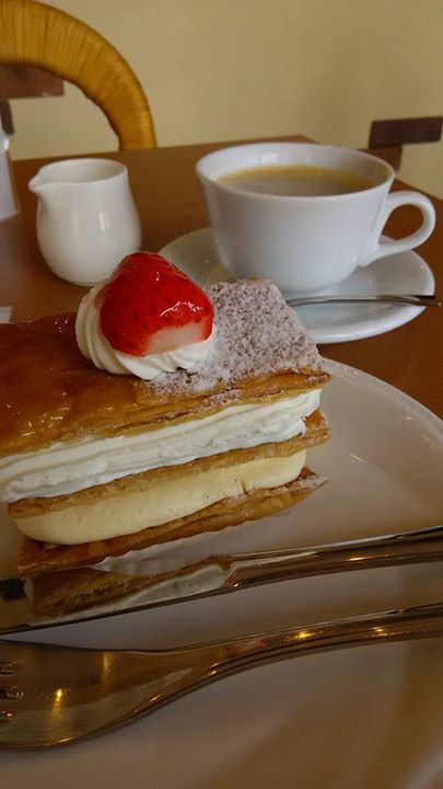 モン・シェリ ケーキ・タルト いちごパイ、バースデイケーキ