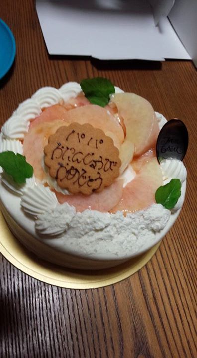 モン・シェリ ケーキ・タルト 白桃のお誕生日ケーキ