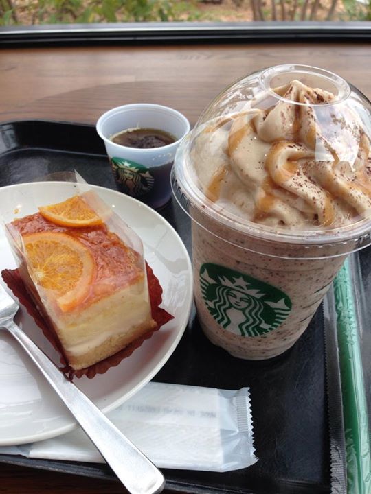 スターバックス コーヒー ジャパン(Starbucks Coffee Japan) ドリンク,ケーキ・タルト ローストナッティチェスナッツフラペチーノ、オレンジブースト