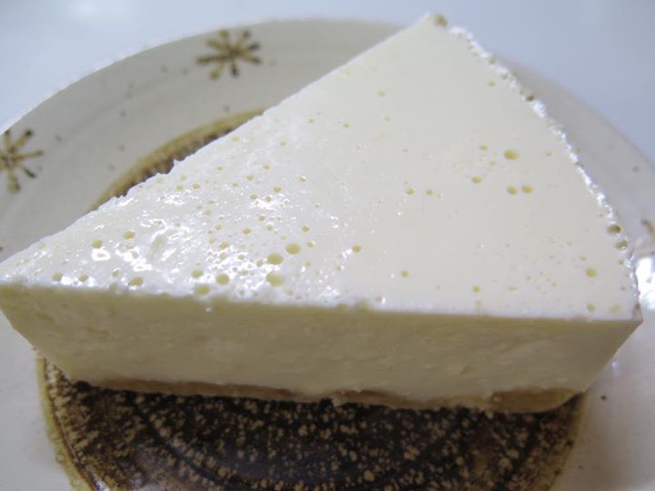 てるてる坊(テルテルボウ) ケーキ・タルト,プリン レアチーズケーキ、カボチャプリン