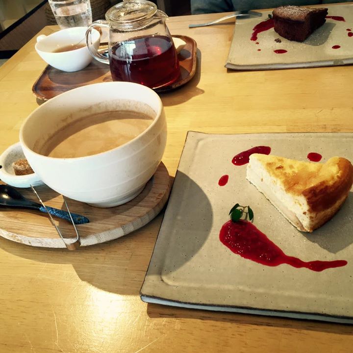 SOBA×CAFE EN（ソバ カフェ エン）&nbsp;ケーキ・タルト,ドリンク&nbsp;チーズケーキ・カフェラテ
