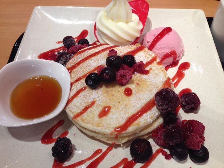 KITANO FOODS BOUTIQUE &cafe MIDORI長野店(キタノフーズブティックアンドカフェ) パンケーキ ベリーベリーパンケーキ