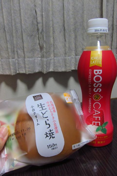 ローソン(LAWSON) どら焼き,ドリンク 生どら焼(小倉クリーム)・ボスカフェイチゴラテ