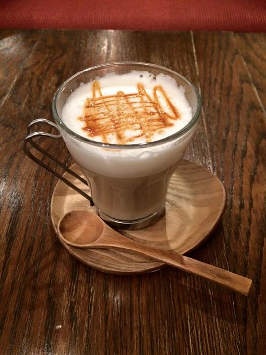 新小路カフェ(SHINKOJI CAFE) ドリンク キャラメルラテ